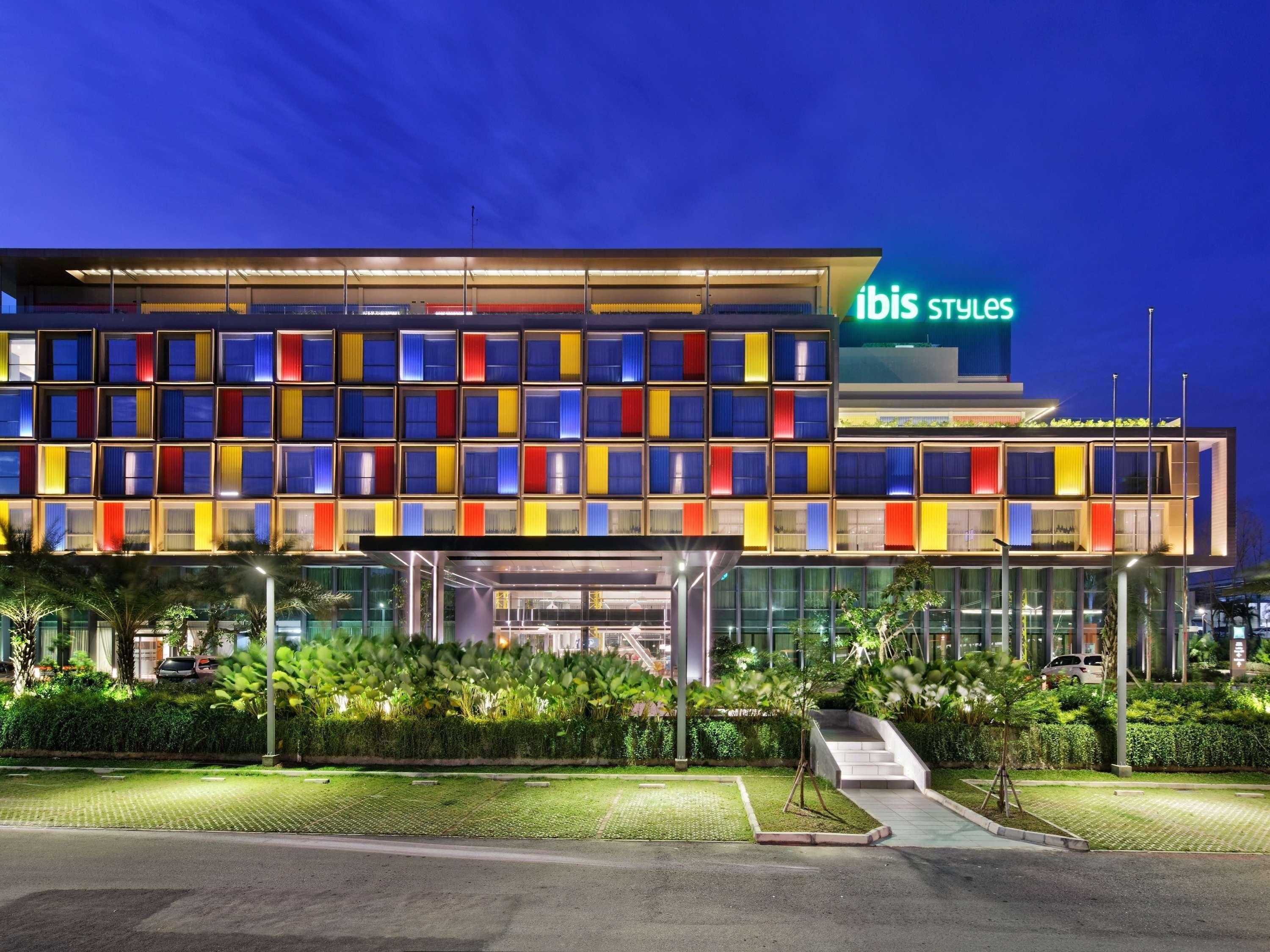 Ibis Styles Batam Nagoya Hotell Eksteriør bilde