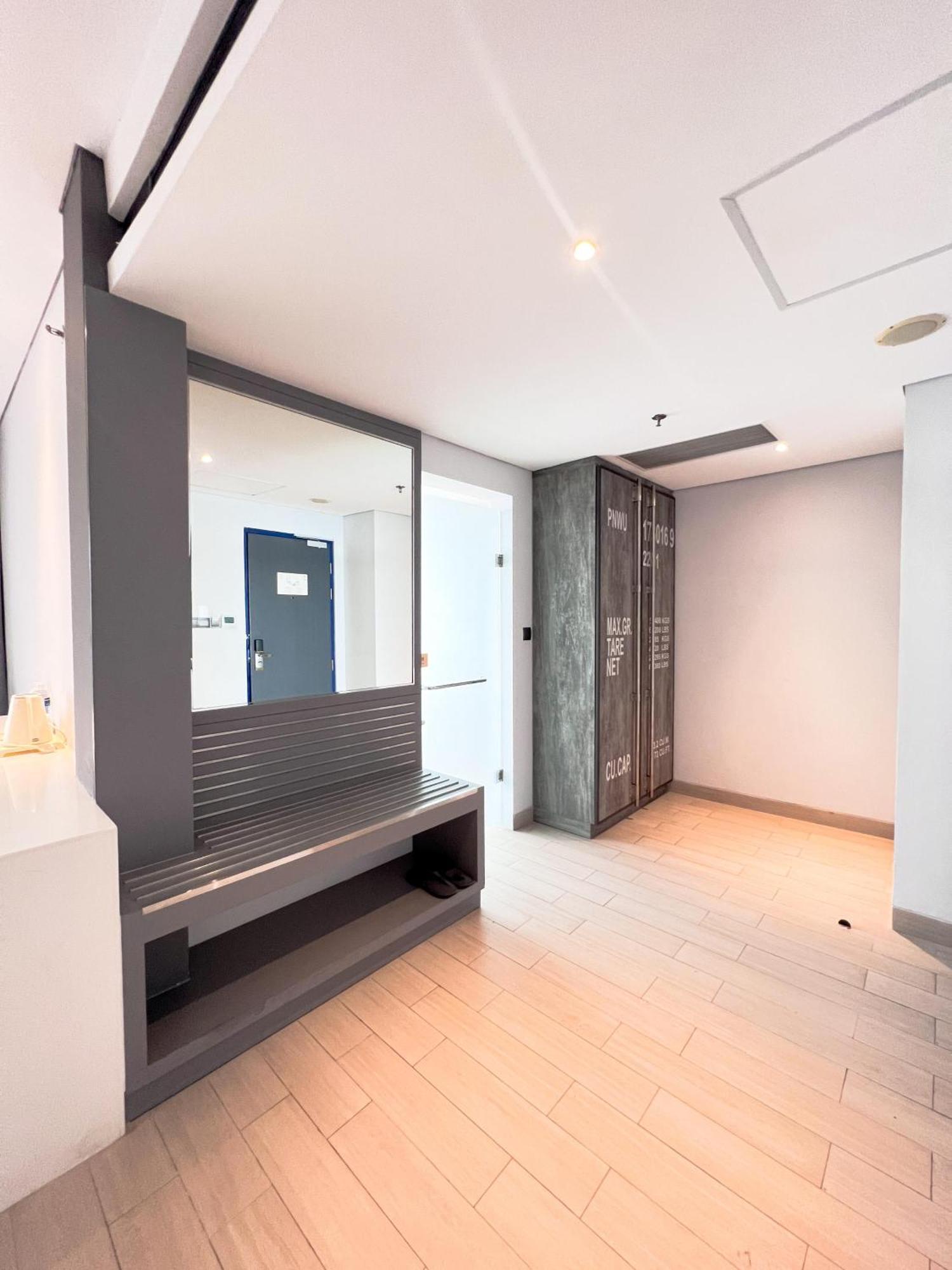 Ibis Styles Batam Nagoya Hotell Eksteriør bilde